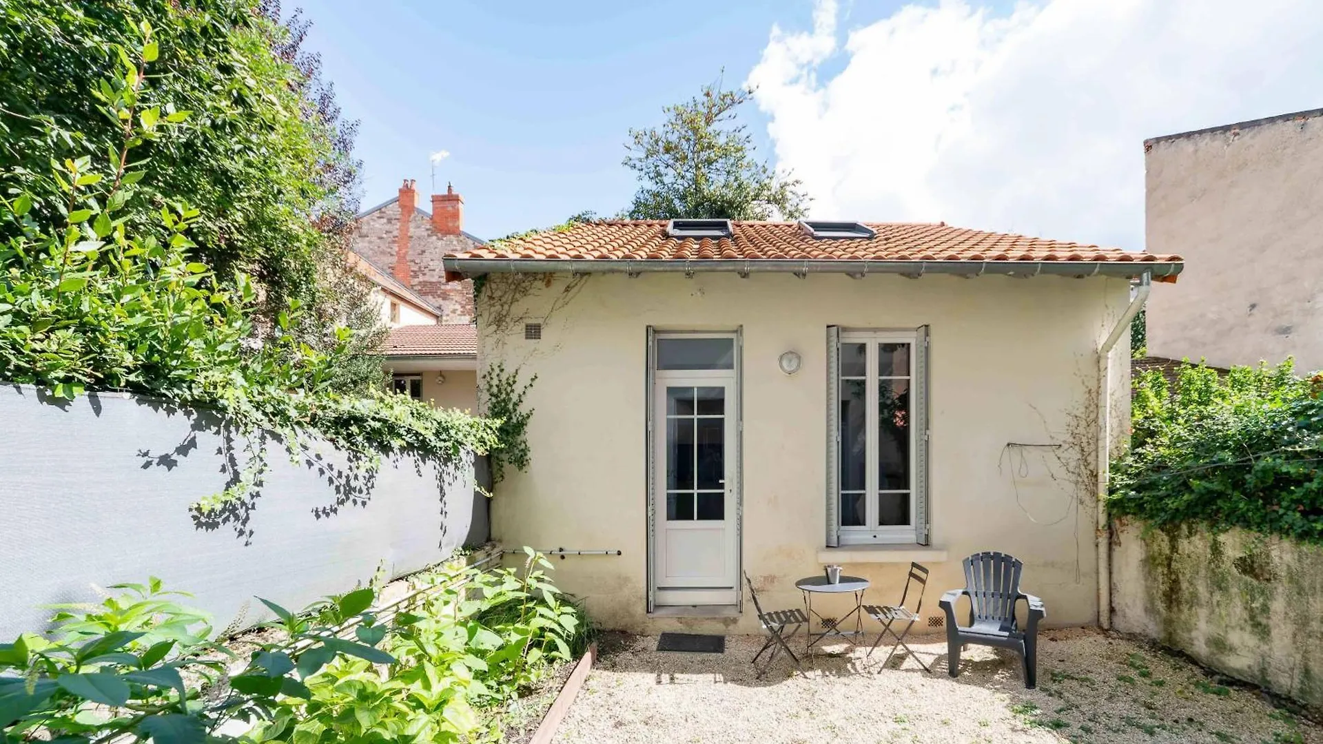 Residence Le Languedoc - Appartements Design - Proche Des Parcs 维琪